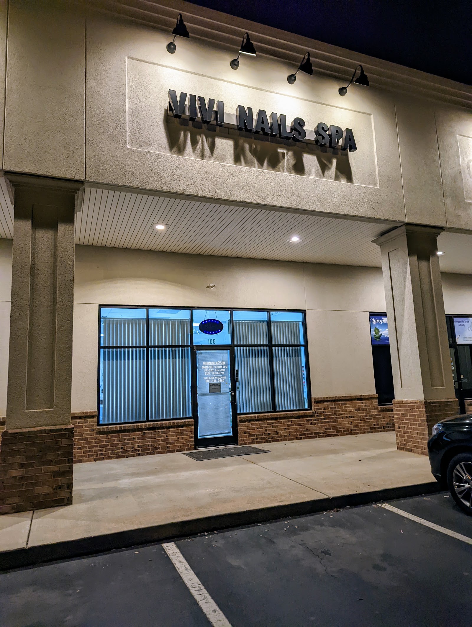 Vivi Nails Spa nail photo 1